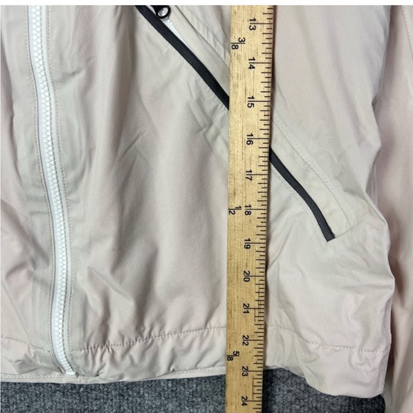 Lululemon Run Rise And Shine Full Zip
Hooded Jacket Dune Bleached Coral Size 8 - Picture 5 of 7